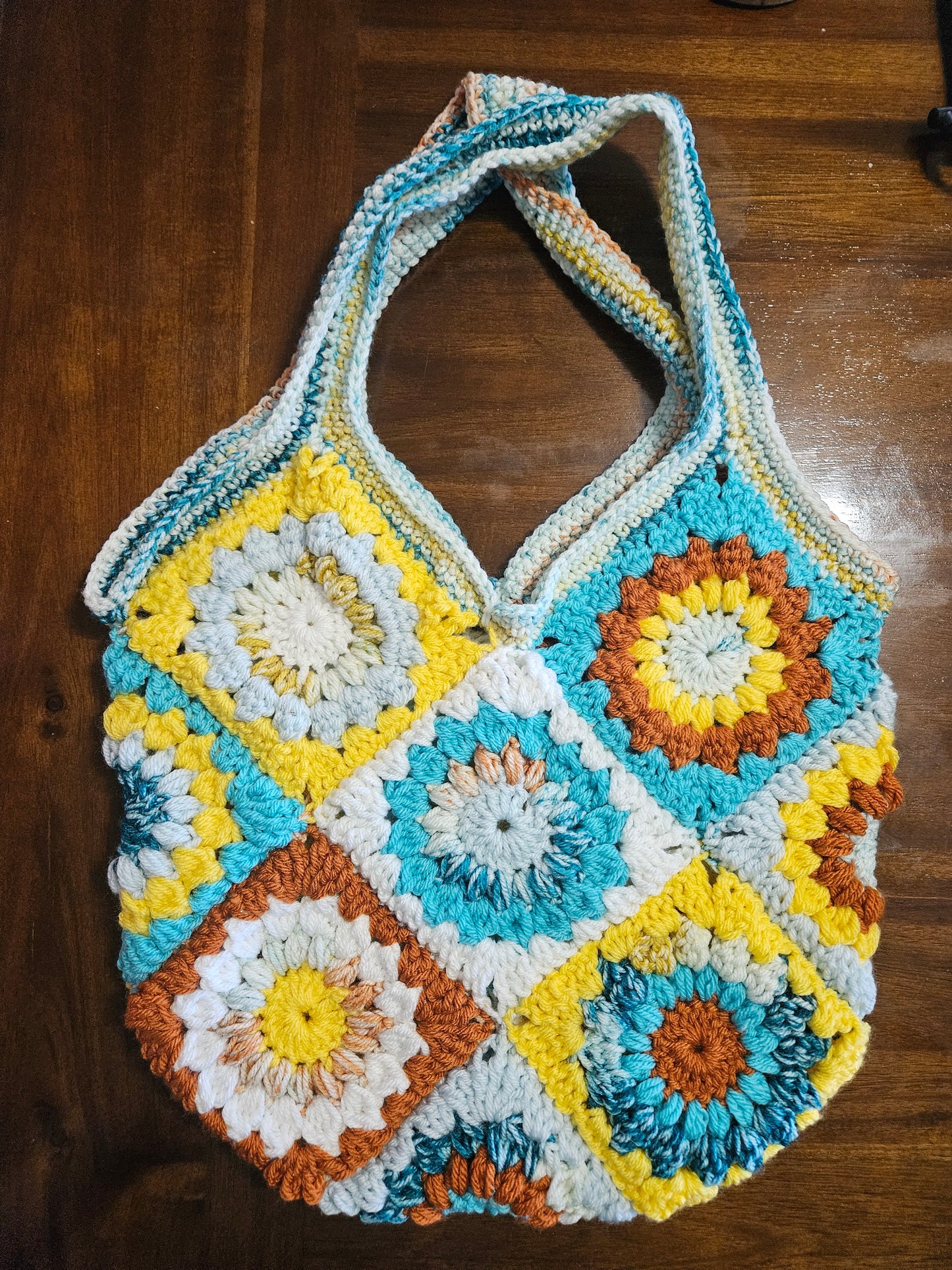 Granny Square Sunburst Crochet Purse