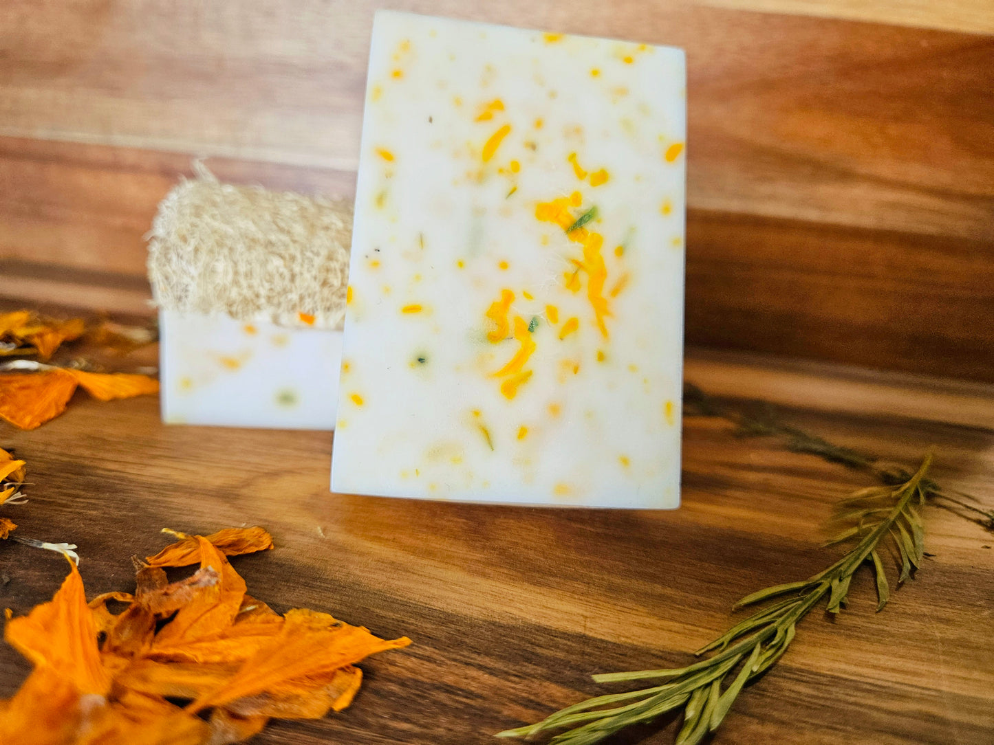 Goats Milk Soap with Loofahs